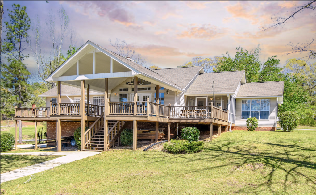 Crystal Clearwaters Rental at Lake Martin