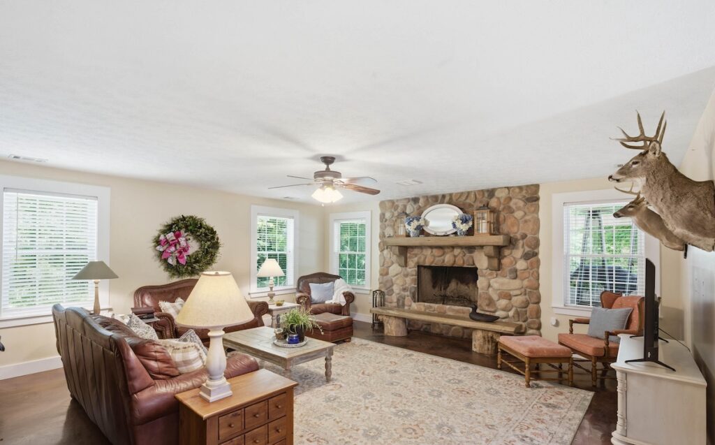 Living Room 376 County Shop Road