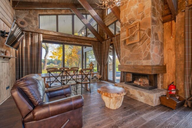 Well appointed rustic home
