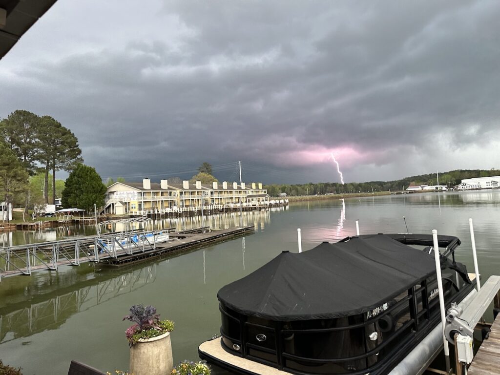Lightning on the lake